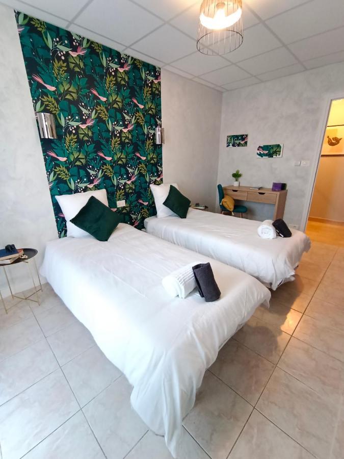 Le Savana Lodge Chanas Zewnętrze zdjęcie